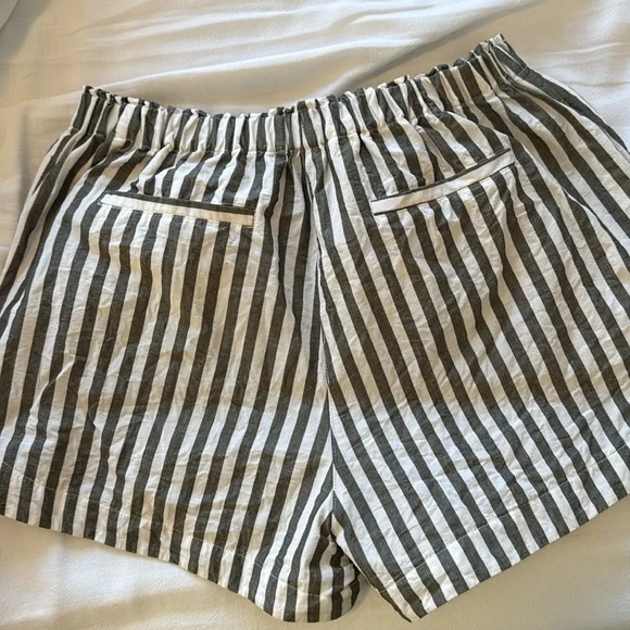 La Ligne Macaulay Striped Shorts - Picture 9 of 10